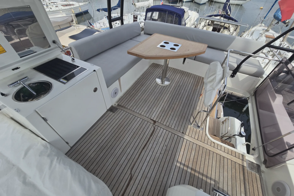 PRESTIGE 460 - vignette 13