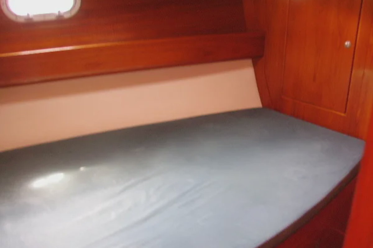 JeanneaU Sun Odyssey 47 - vignette 17