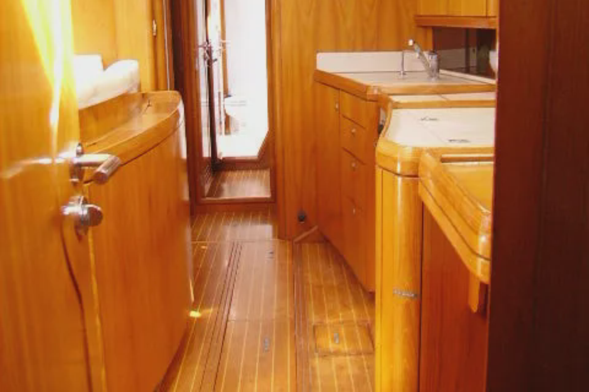 JeanneaU Sun Odyssey 47 - vignette 18