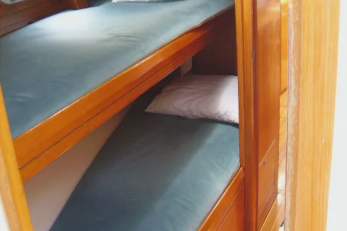 JeanneaU Sun Odyssey 47 - vignette 20