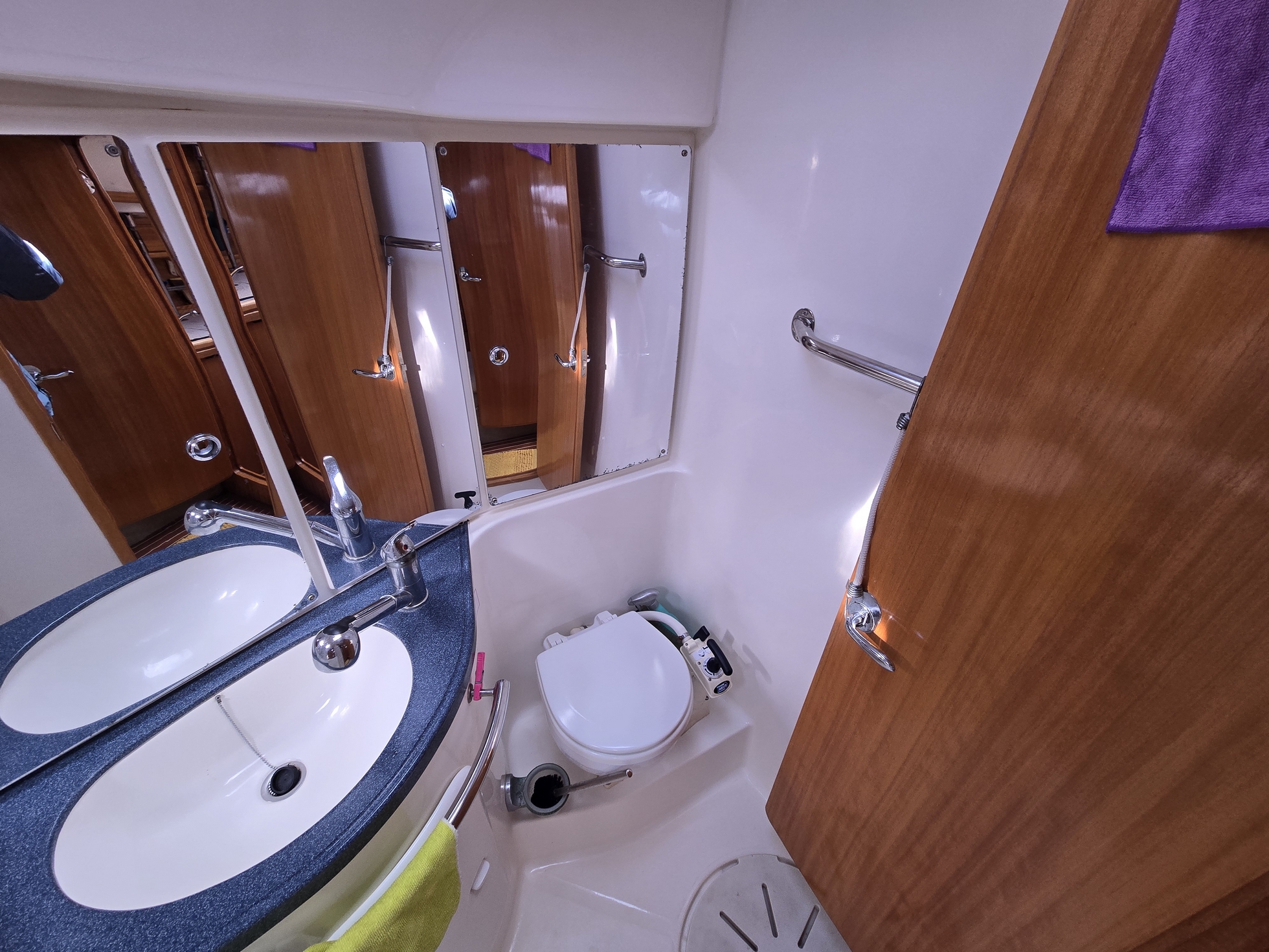 BAVARIA 42 CRUISER - vignette 38