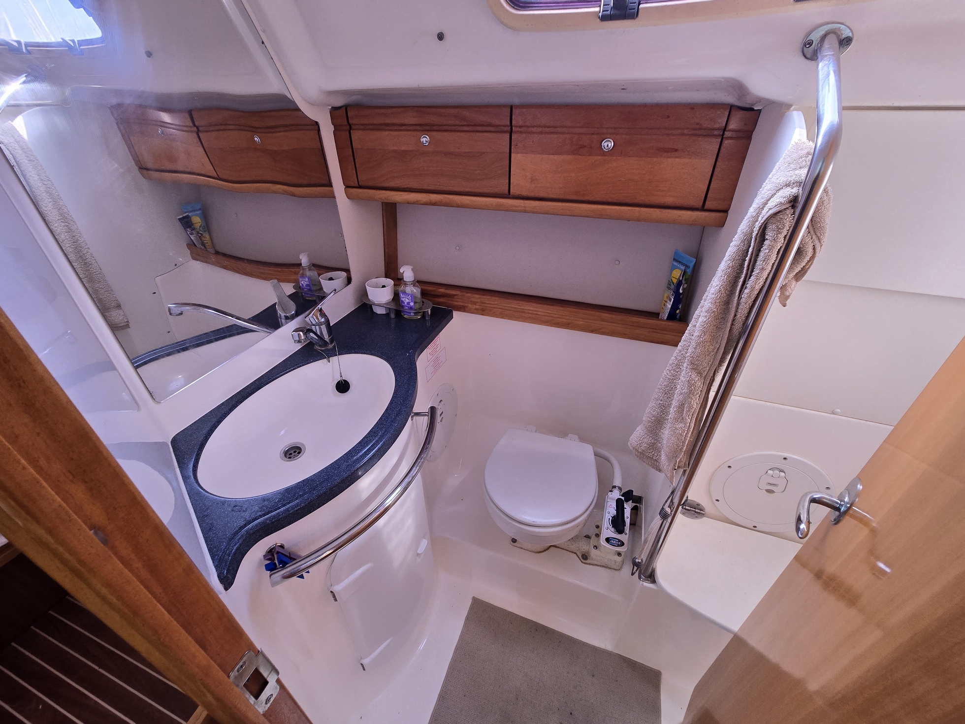 BAVARIA 42 CRUISER - vignette 37