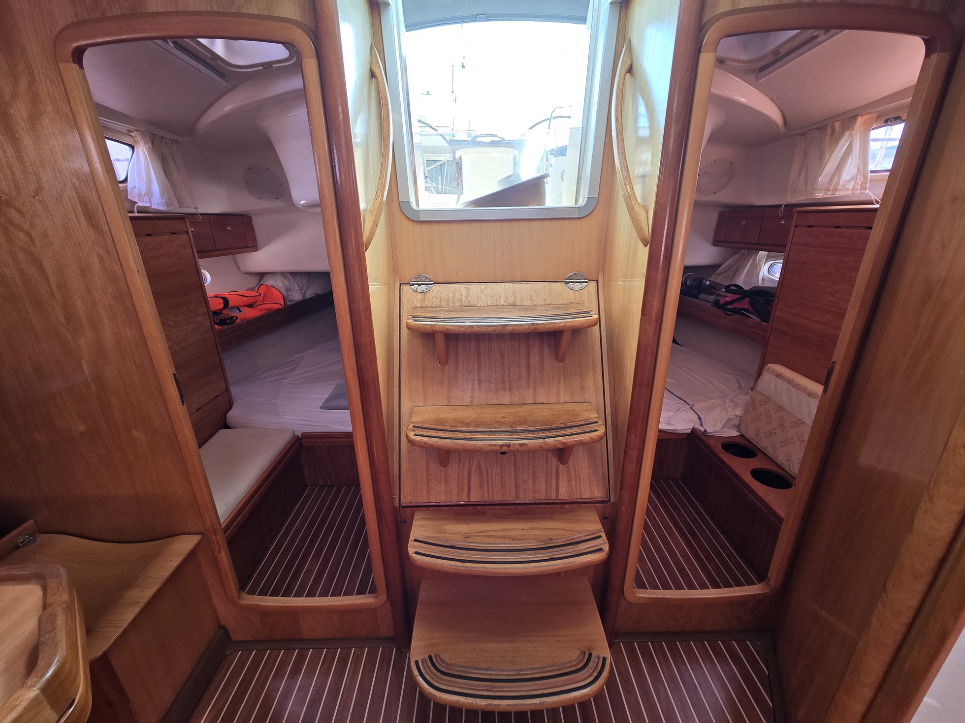BAVARIA 42 CRUISER - vignette 24